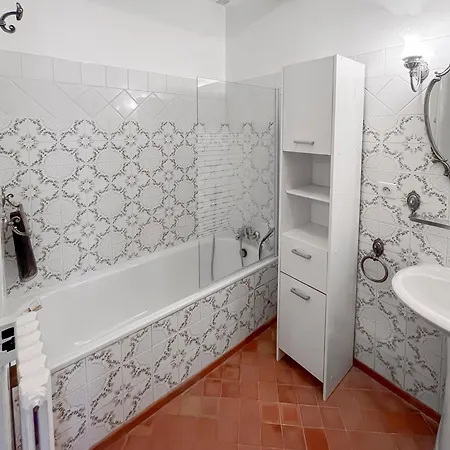 Apartment A Minnanna Banon